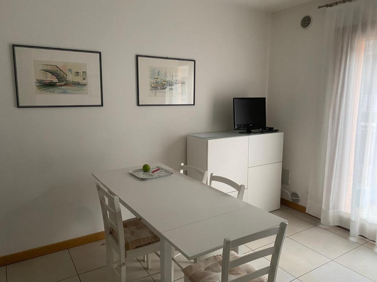 La Casa Di Giacomo Con Parcheggio Trieszt Kültér fotó